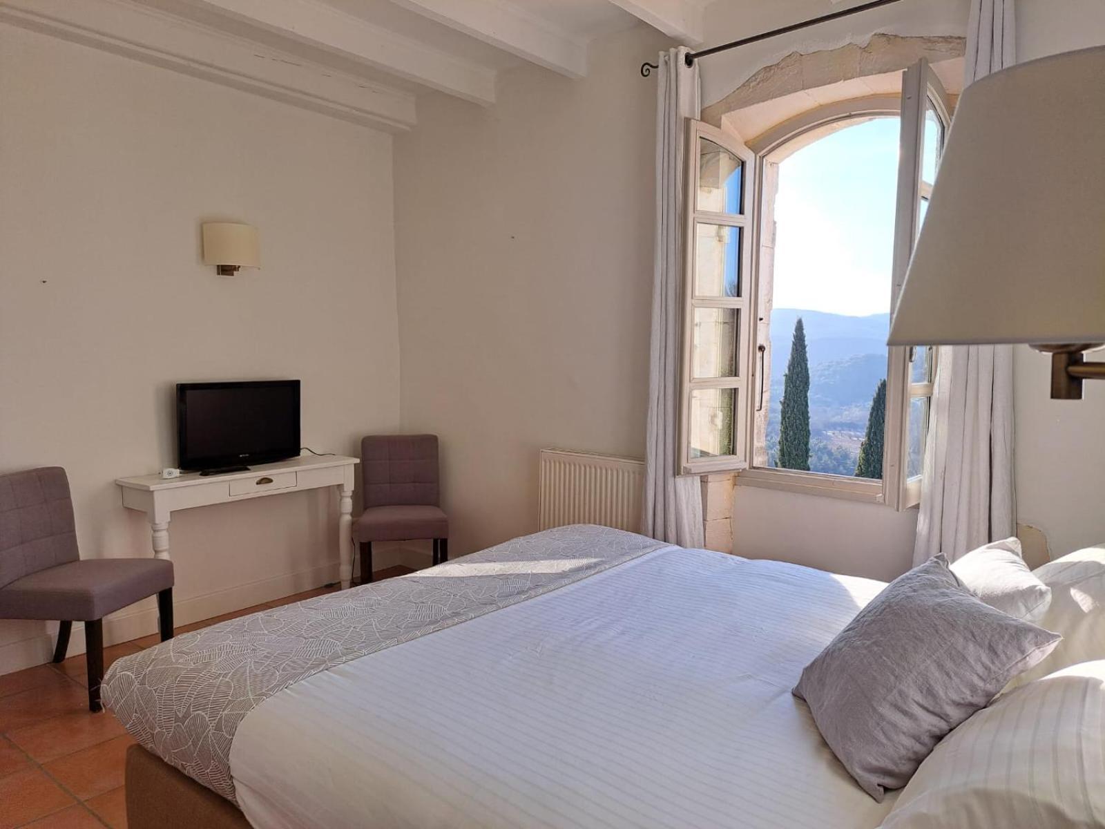 Hotel Restaurant Clos Des Sullys Montclus  Bagian luar foto