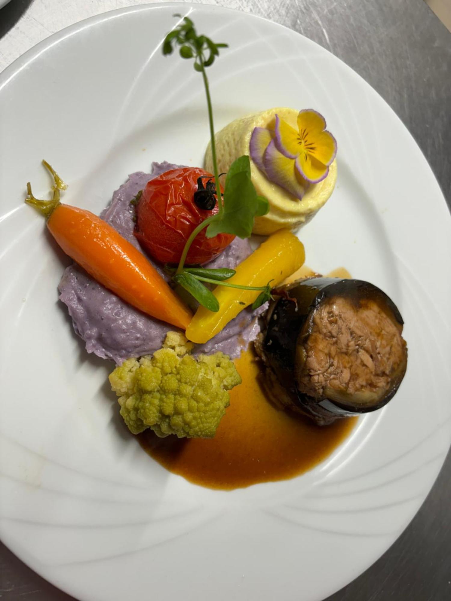Hotel Restaurant Clos Des Sullys Montclus  Bagian luar foto